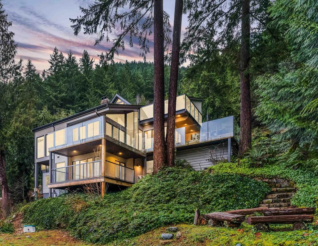 470 Timbertop Drive, Lions Bay