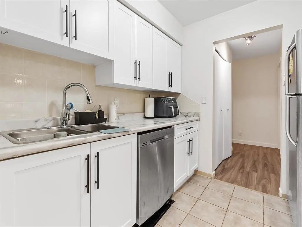 10620 150 Street 1615, Surrey