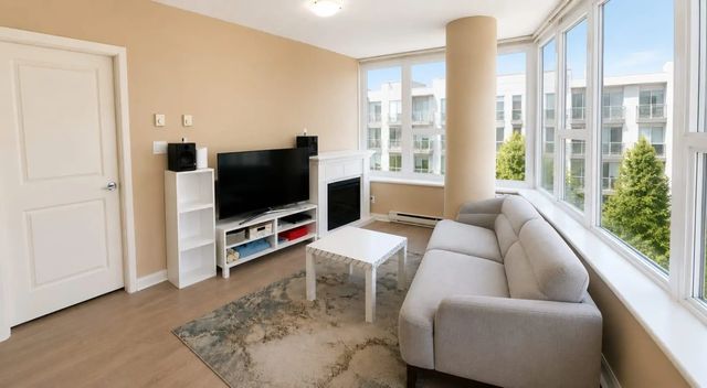 898 Carnarvon Street 3306, New Westminster