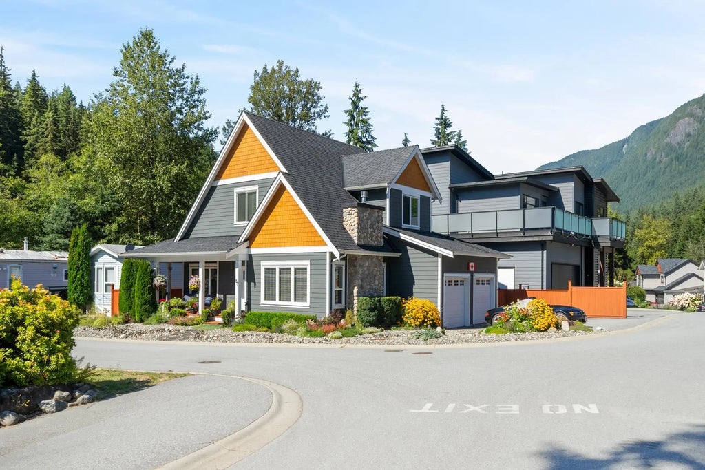 3295 Sunnyside Road 87, Anmore