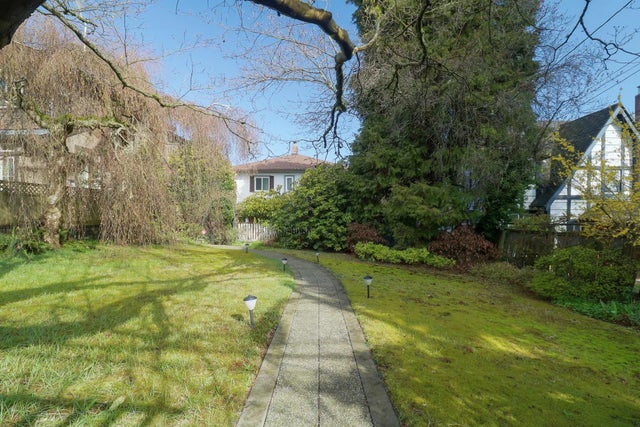 4557 W 4th Avenue, Vancouver