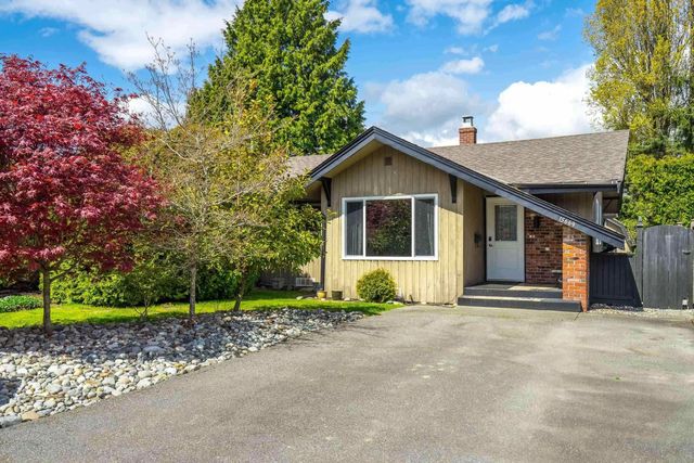 15669 20 Avenue, Surrey