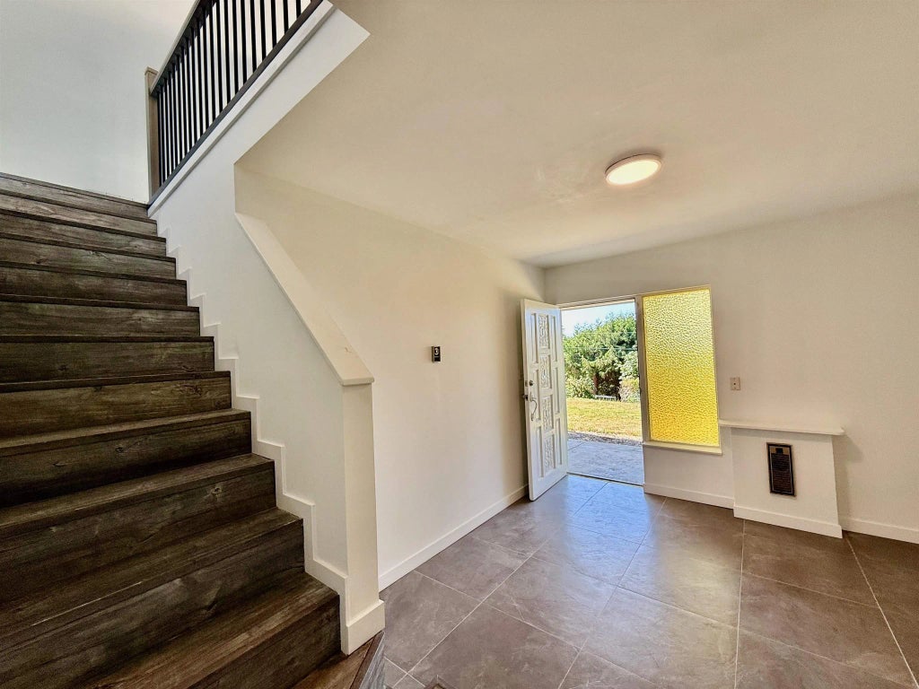 6472 Jasper Road, Sechelt