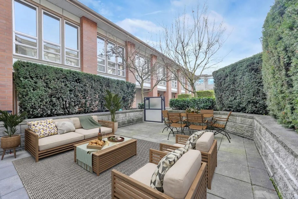 12339 Steveston Highway 215, Richmond