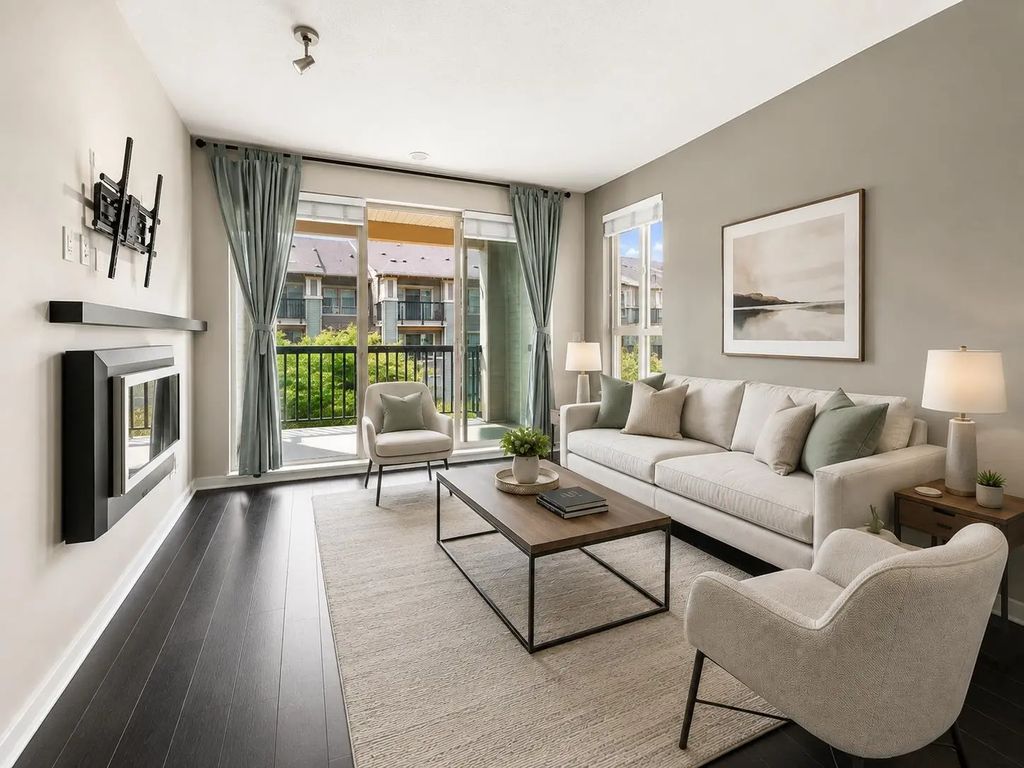 5655 210a Street 305, Langley