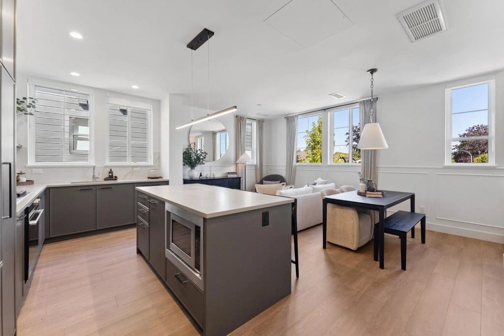 10188 No. 1 Road 24, Richmond