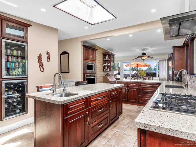 2990 Eddystone Crescent, North Vancouver