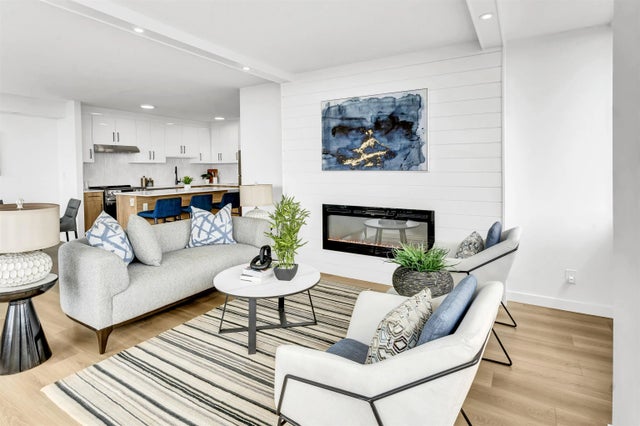 6540 Burlington Avenue 2003, Burnaby