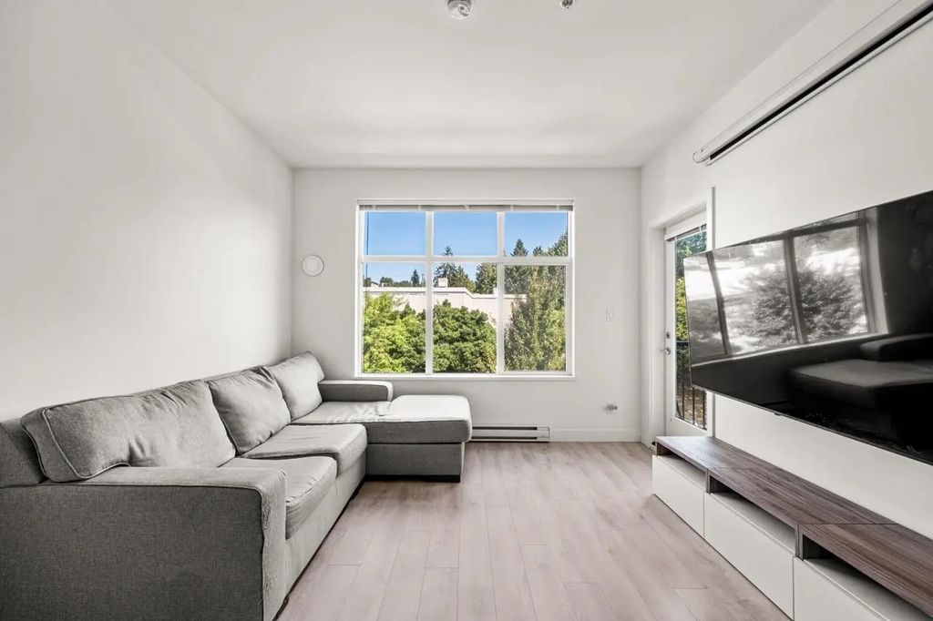 828 Gauthier Avenue 312, Coquitlam
