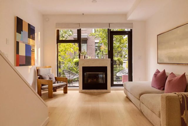 3691 Commercial Street, Vancouver