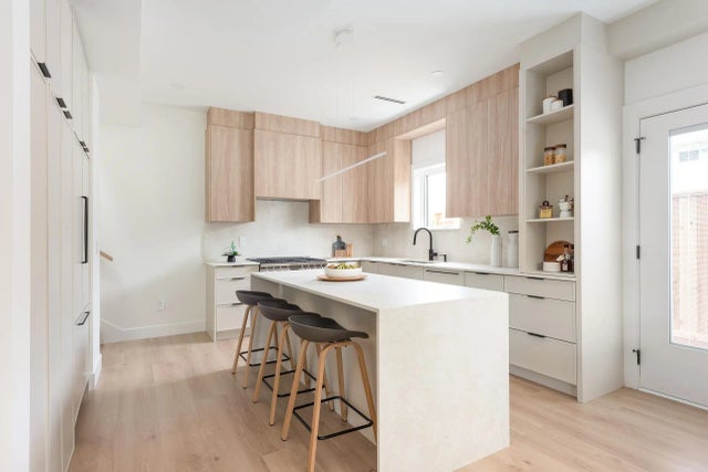 1132 Howse Place 103, Coquitlam