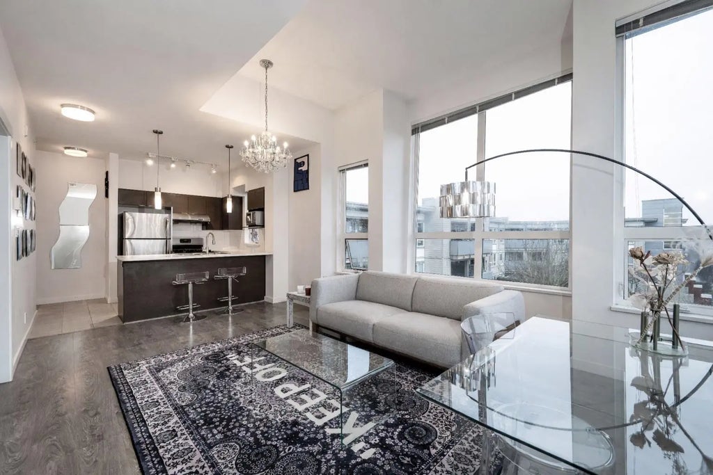 10880 No. 5 Road 426, Richmond