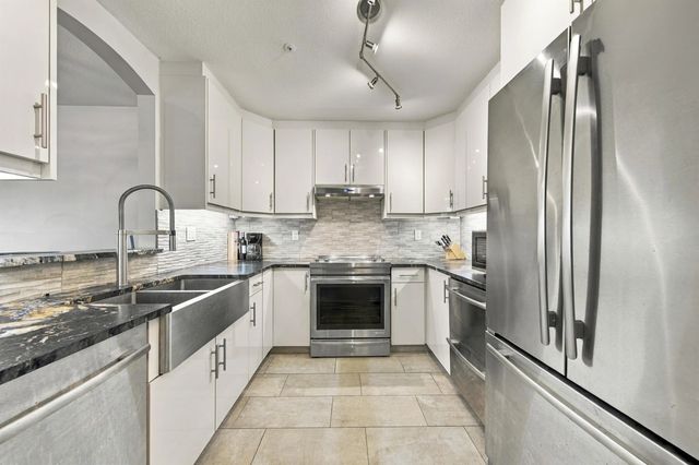 5835 Hampton Place 109, Vancouver