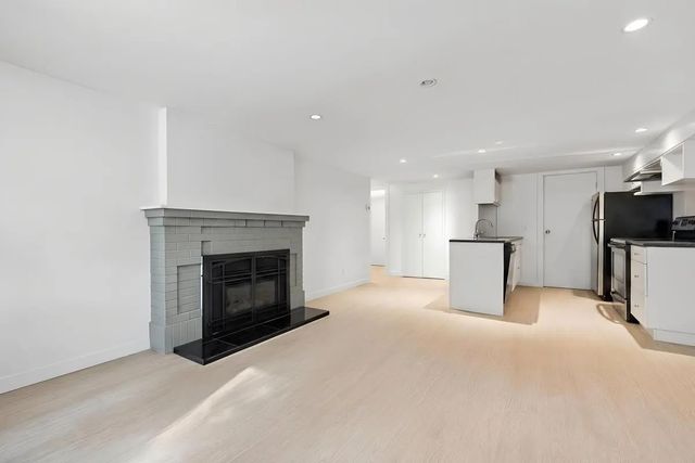 2843 W 49th Ave Basement Suite, Vancouver