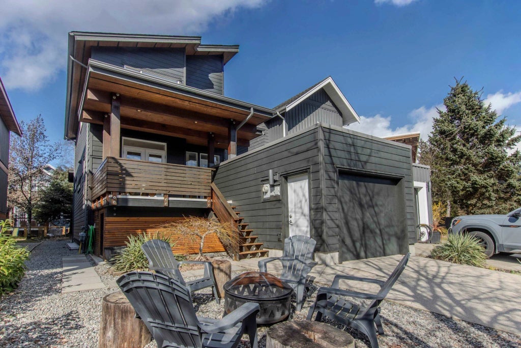 40137 Government Road 41, Squamish