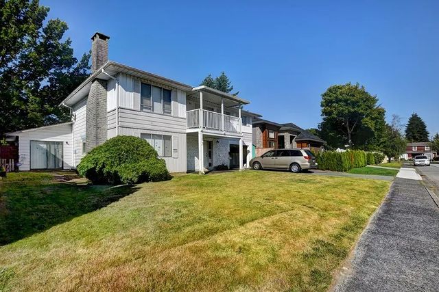 6440 Mara Crescent Main, Richmond