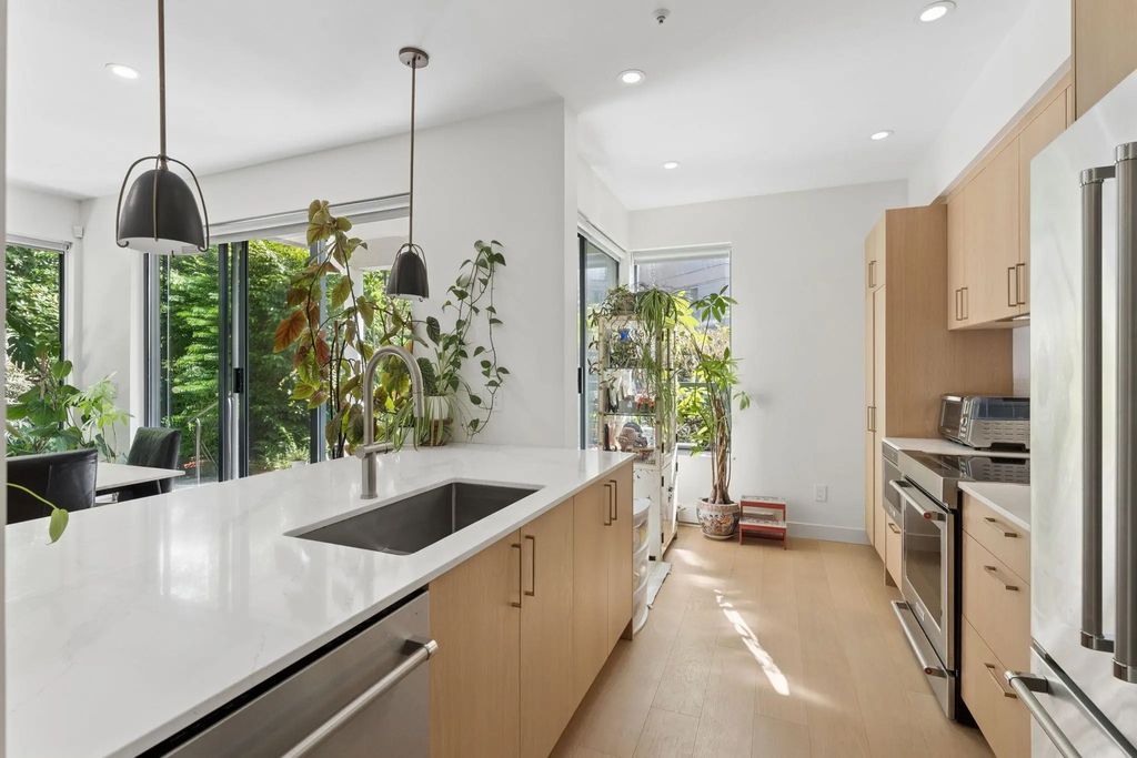 2242 Marine Drive, West Vancouver