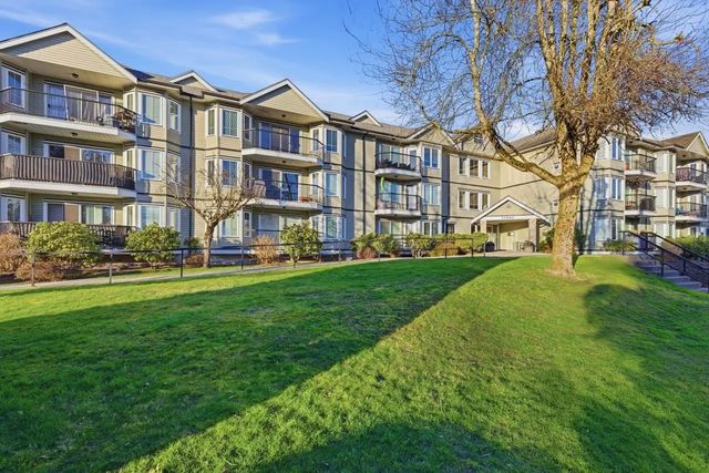 20881 56 Avenue 102, Langley