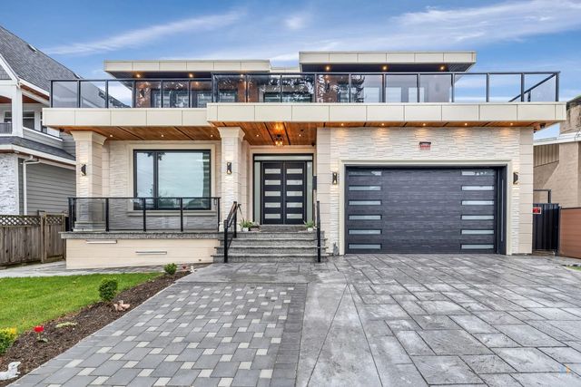 12621 89a Avenue, Surrey