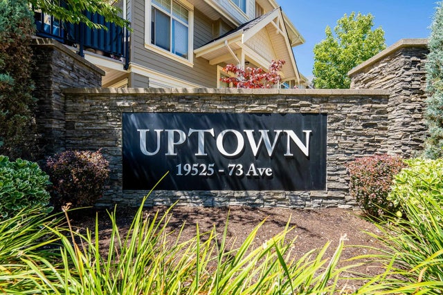 19525 73 Avenue 5, Surrey