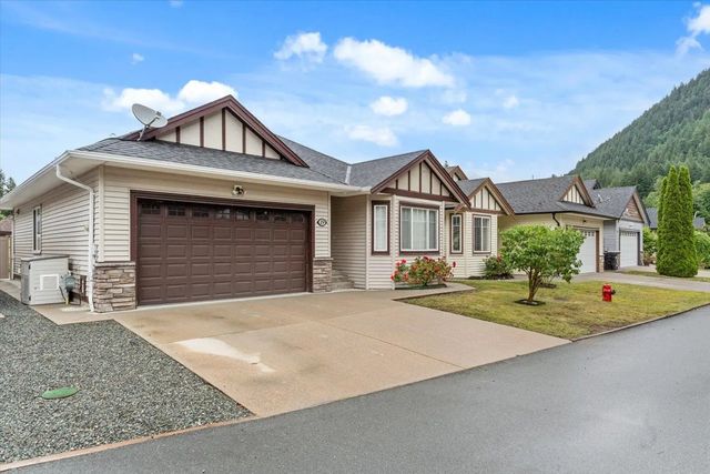 20118 Beacon Road 19, Hope