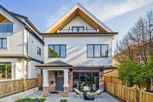 2244 E 11th Avenue #1, Vancouver