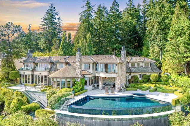 4672 Clovelly Walk, West Vancouver