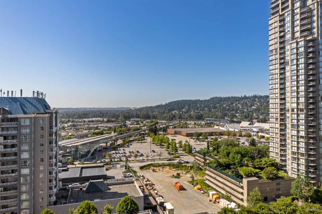 3008 Glen Drive 1709, Coquitlam