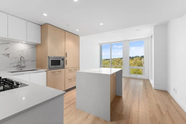 1500 Fern Street 1208, North Vancouver