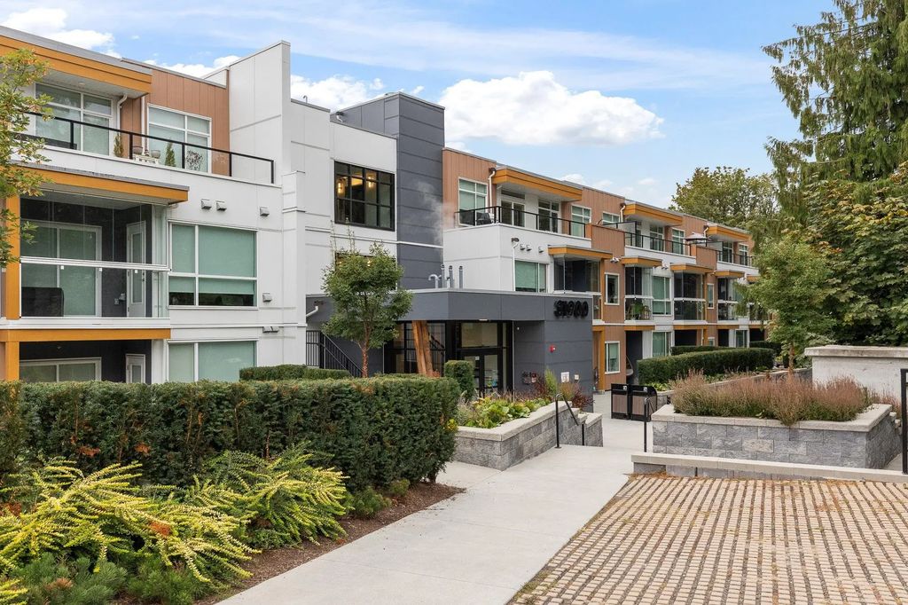 31900 Raven Avenue 215, Mission