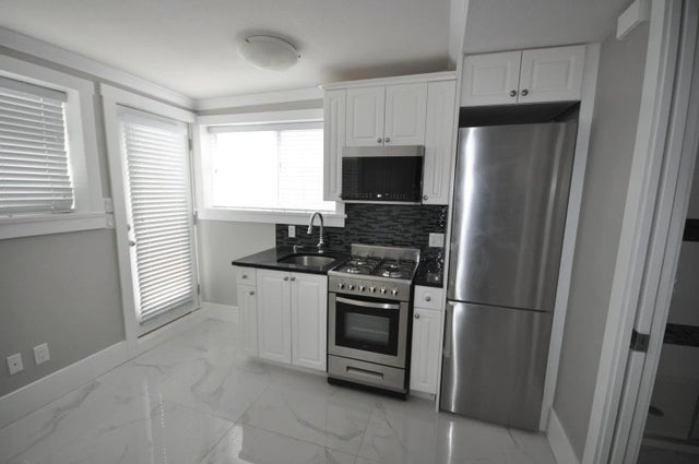 7828 Prince A Street, Vancouver