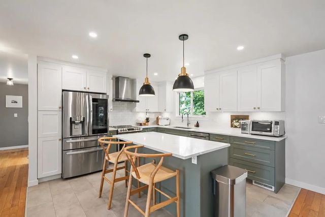 1071 Spar Drive, Coquitlam