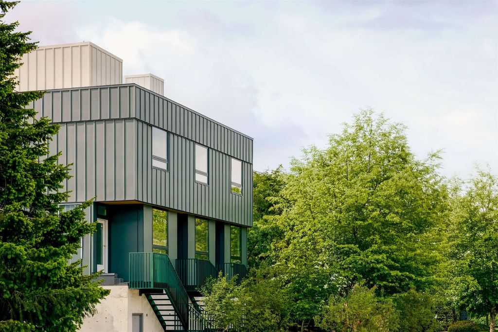 37940 Fourth Avenue 5, Squamish