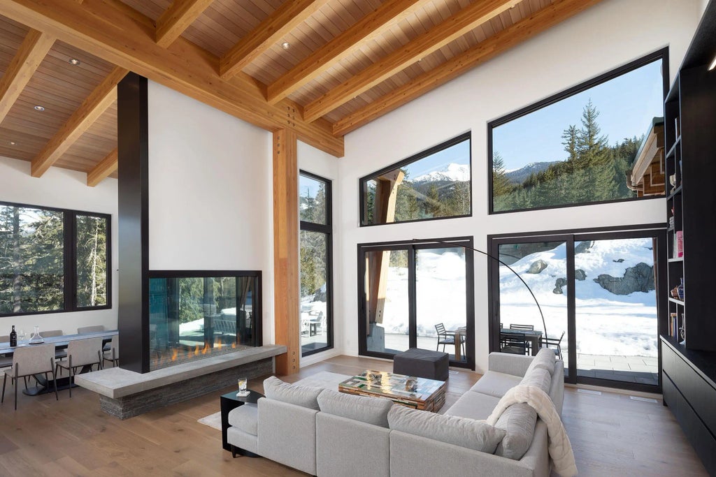 1600 Southlands Lane, Whistler