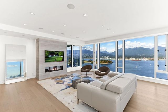 1011 W Cordova Street 3401, Vancouver