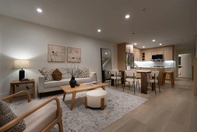 3350 Cobblestone Avenue, Vancouver