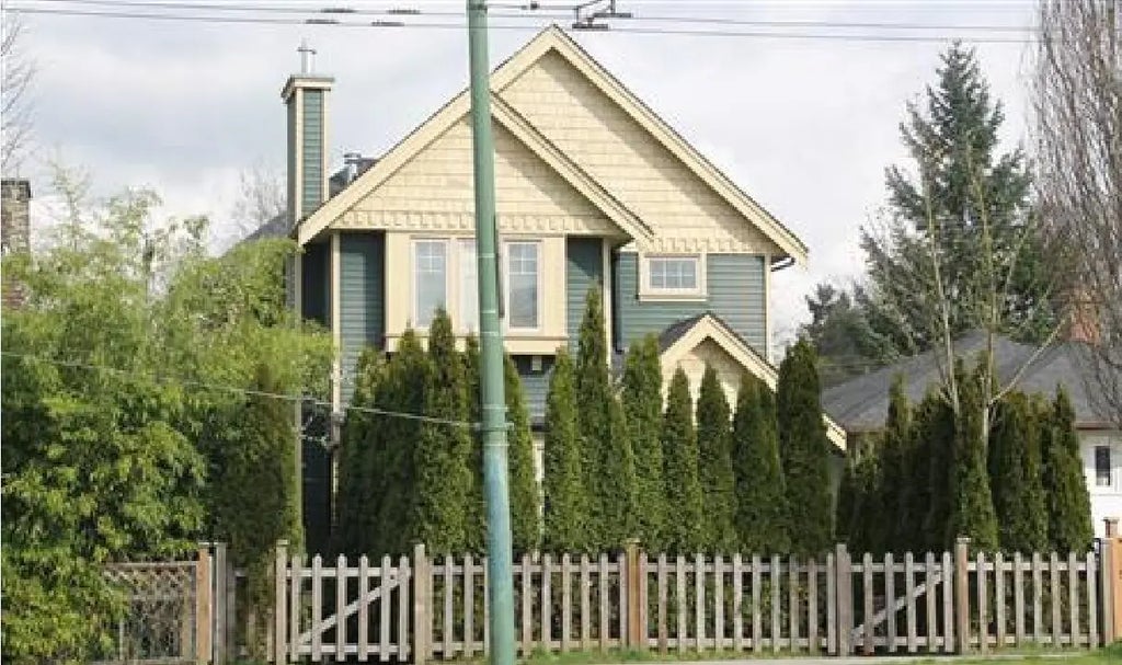 1949 E Broadway, Vancouver