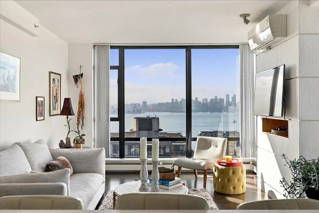 151 W 2nd Street 1803, North Vancouver