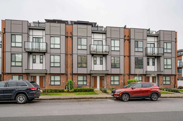 19760 55 Avenue 15, Langley