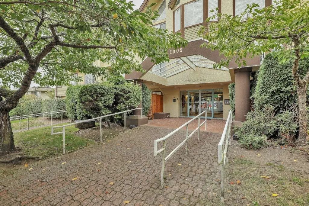 1009 Howay Street 112, New Westminster