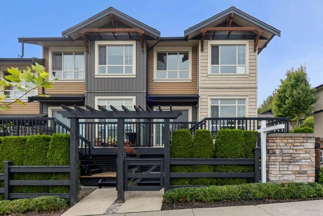11305 240 Street 1, Maple Ridge