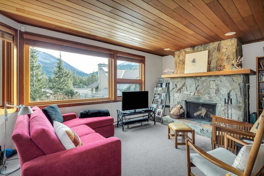 6117 Eagle Drive 109, Whistler