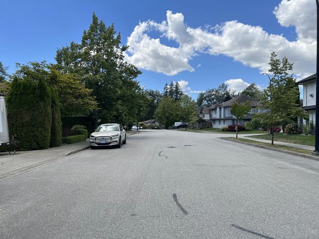 23776 110 Avenue, Maple Ridge