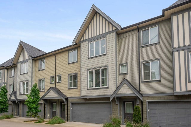 8050 204 Street 37, Langley