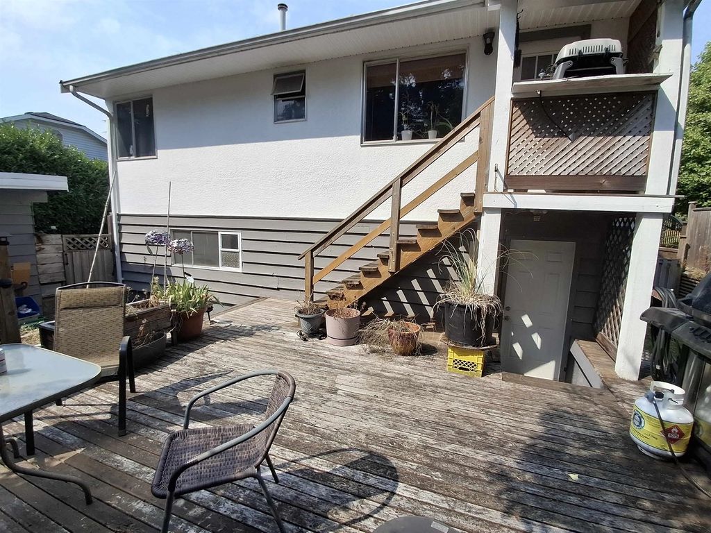 11352 82a Avenue, Delta