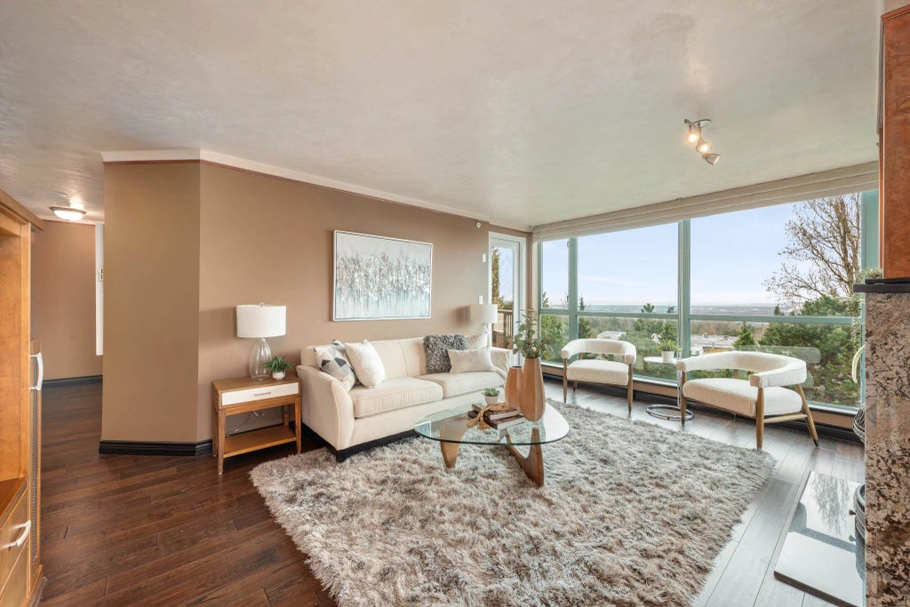 6622 Southoaks Crescent 601, Burnaby