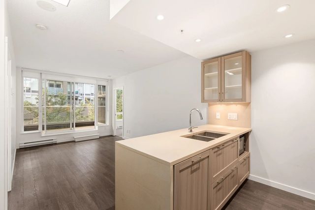 5598 Ormidale Street 621, Vancouver