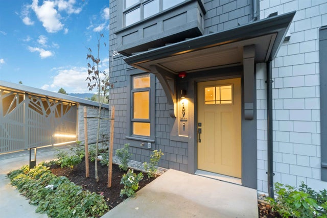 2320 Emery Court 107, North Vancouver