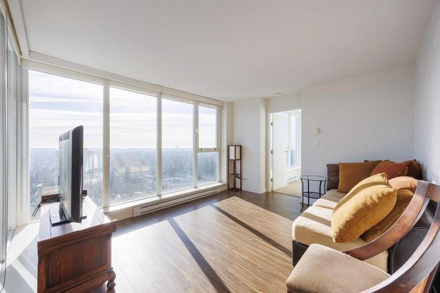 13325 102a Avenue 3708, Surrey