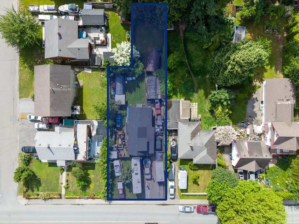 9813 Young Road, Chilliwack